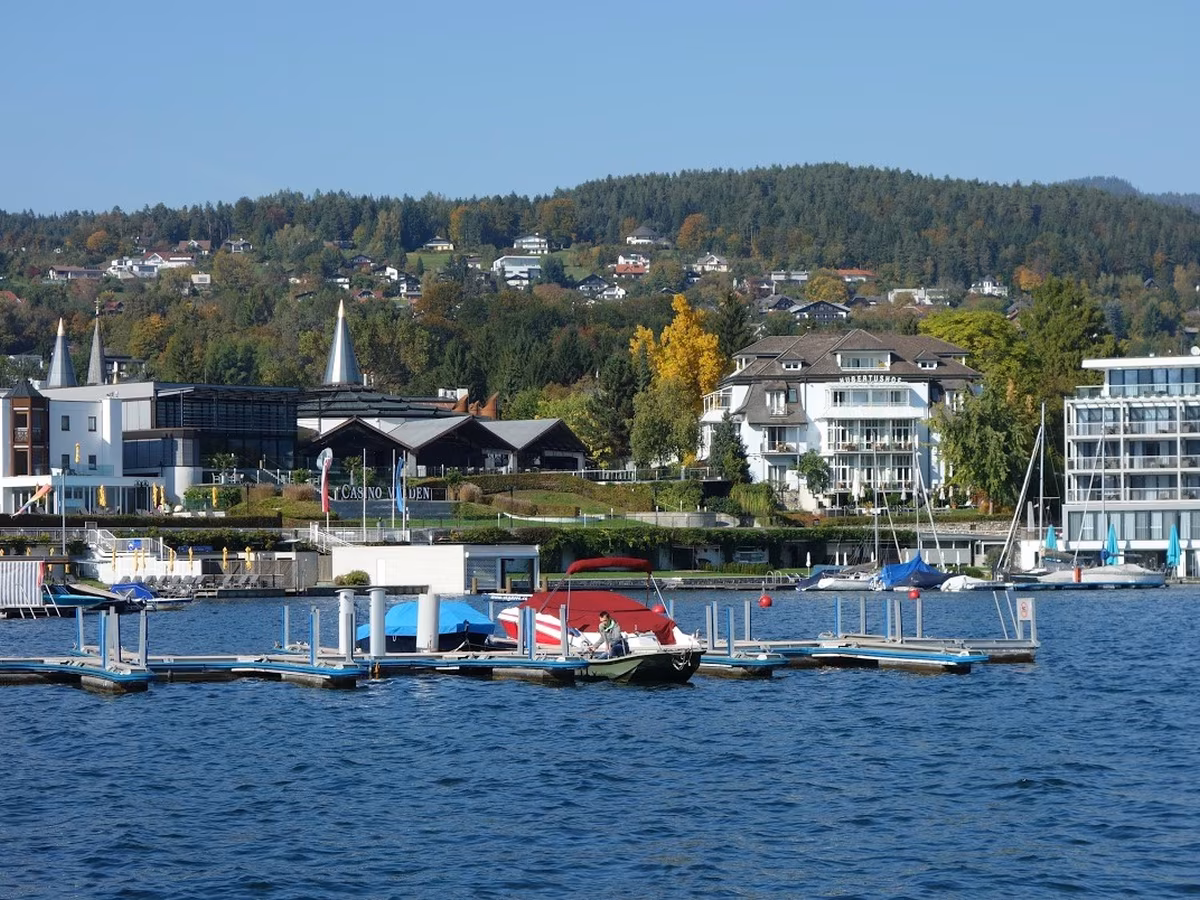 Casino Velden on the shore of the Wörthersee